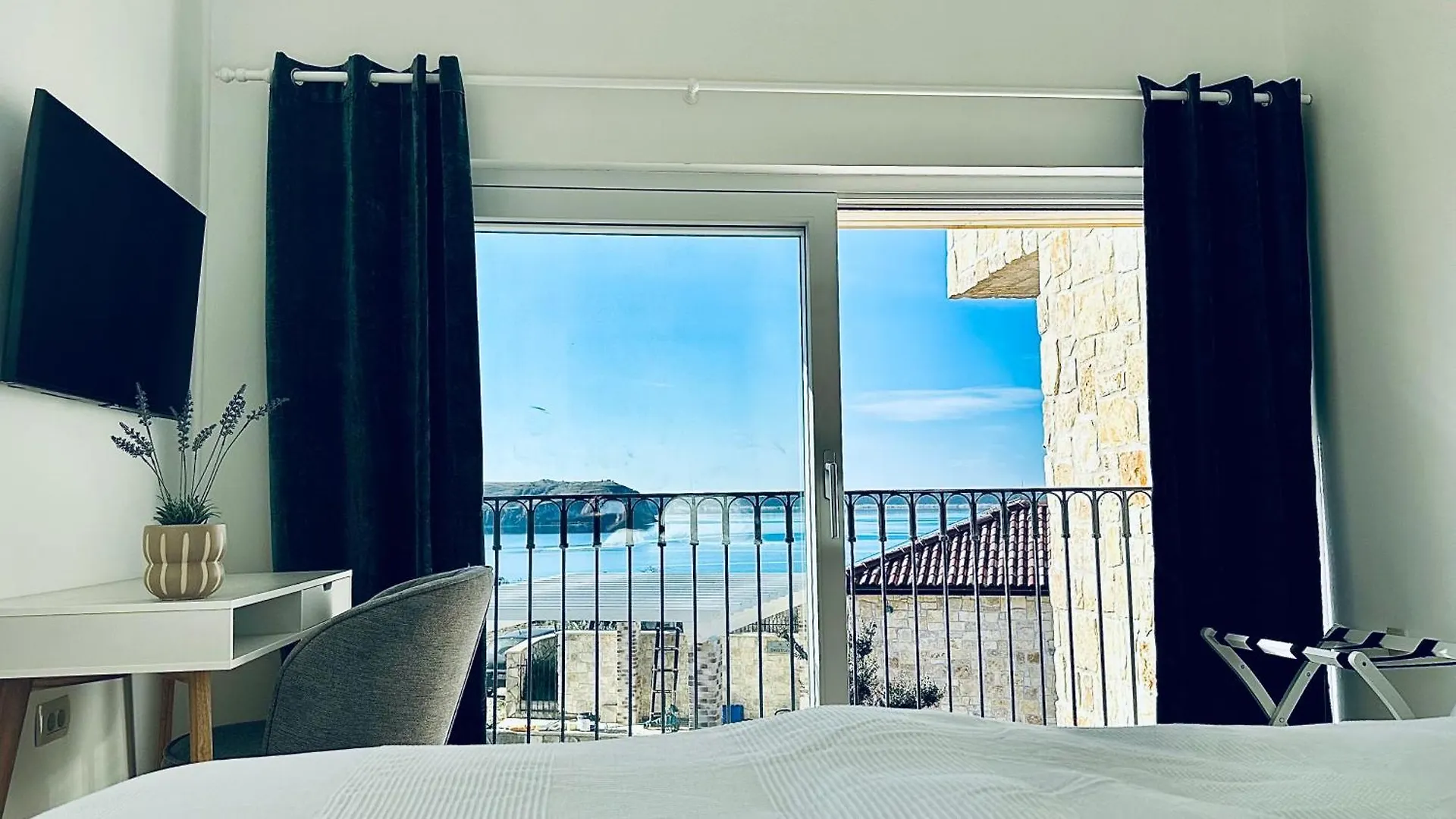 Vista Villas Apartment Lovers Nest Razanac